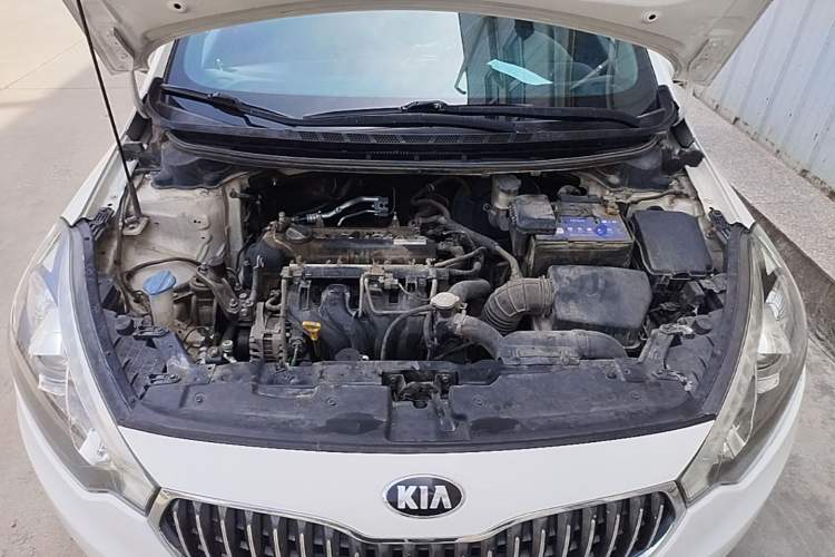 Used Kia K3 2015 1.6L Automatic DLX Engine Bay