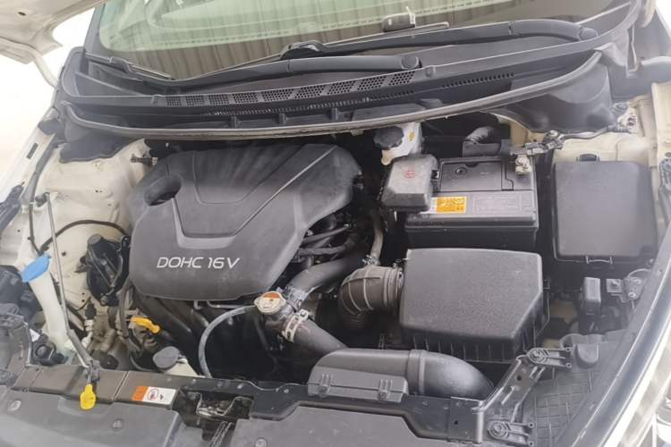 Used Kia K3 2015 1.6L Manual GLS Engine Bay