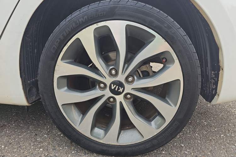 Used Kia K3 2015 1.6L Automatic GLS Exterior 1