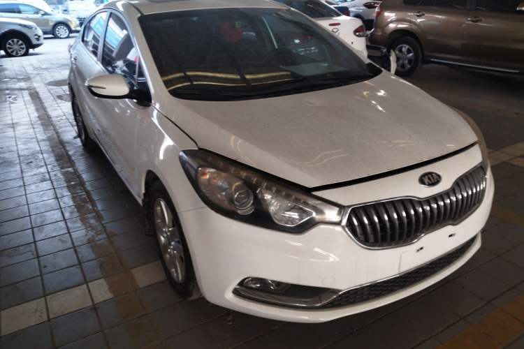 Used Kia K3 2015 1.6L Manual GLS Exterior 2