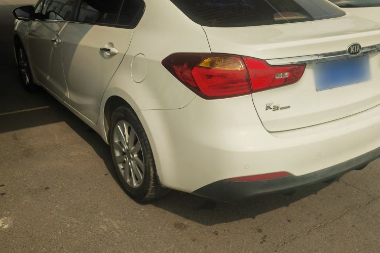 Used Kia K3 2015 1.6L Automatic GLS Exterior 3