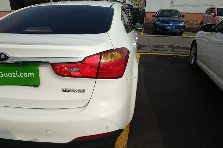 Used Kia K3 2015 1.6L Manual GLS Exterior 3