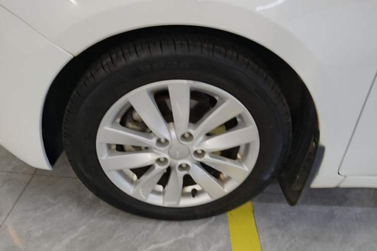 Used Kia K3 2015 1.6L Automatic GL Exterior 4