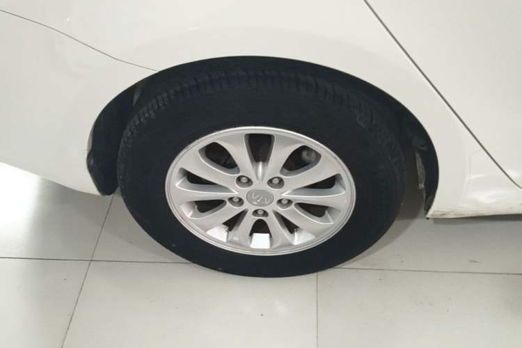 Used Kia K3 2015 1.6L Manual GL Exterior 5