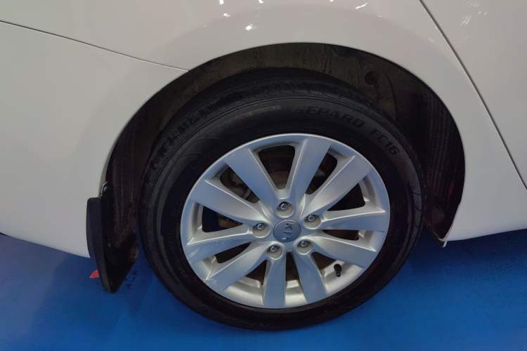Used Kia K3 2015 1.6L Automatic GL Exterior 5