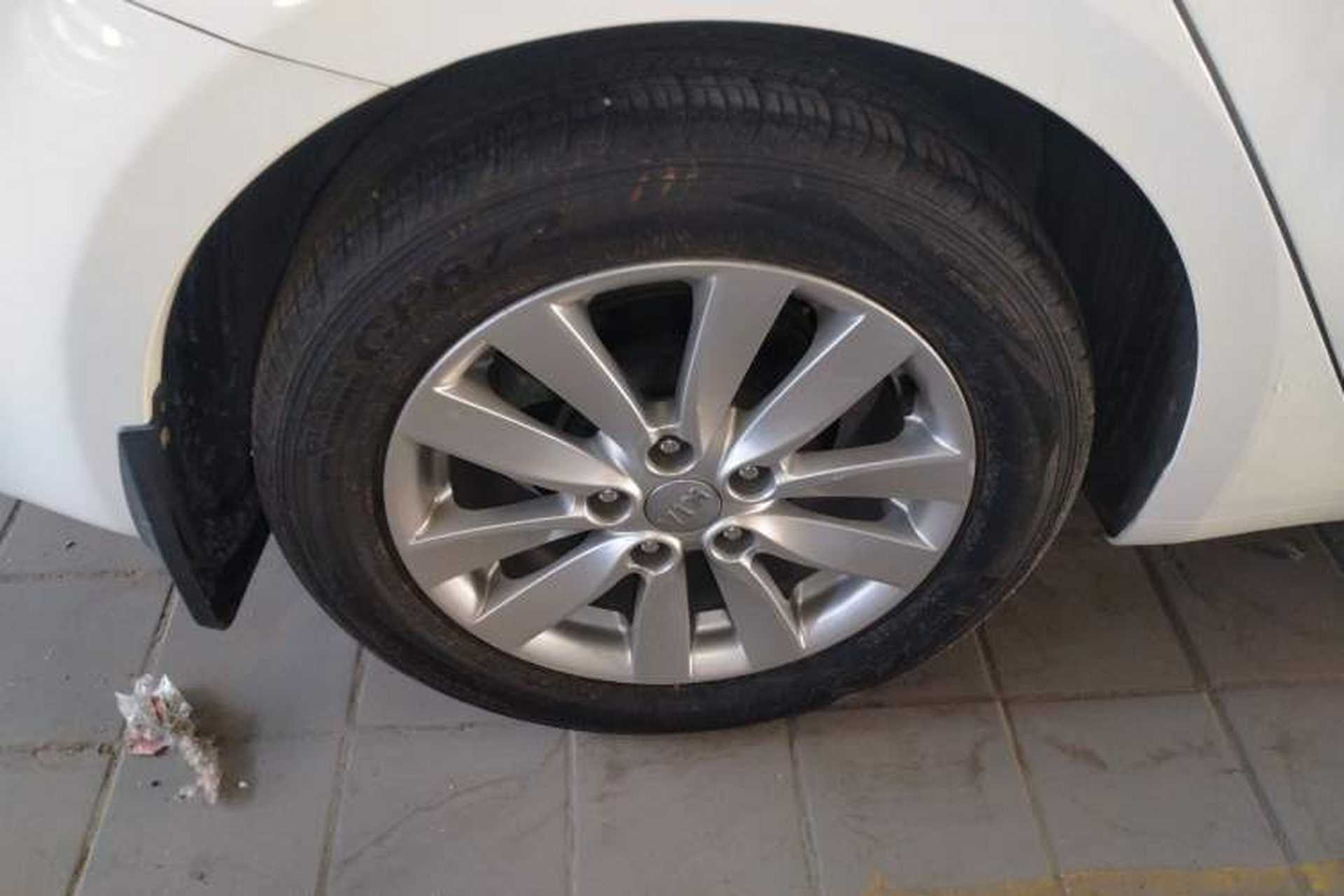 Used Kia K3 2015 1.6L Manual GLS Exterior 8