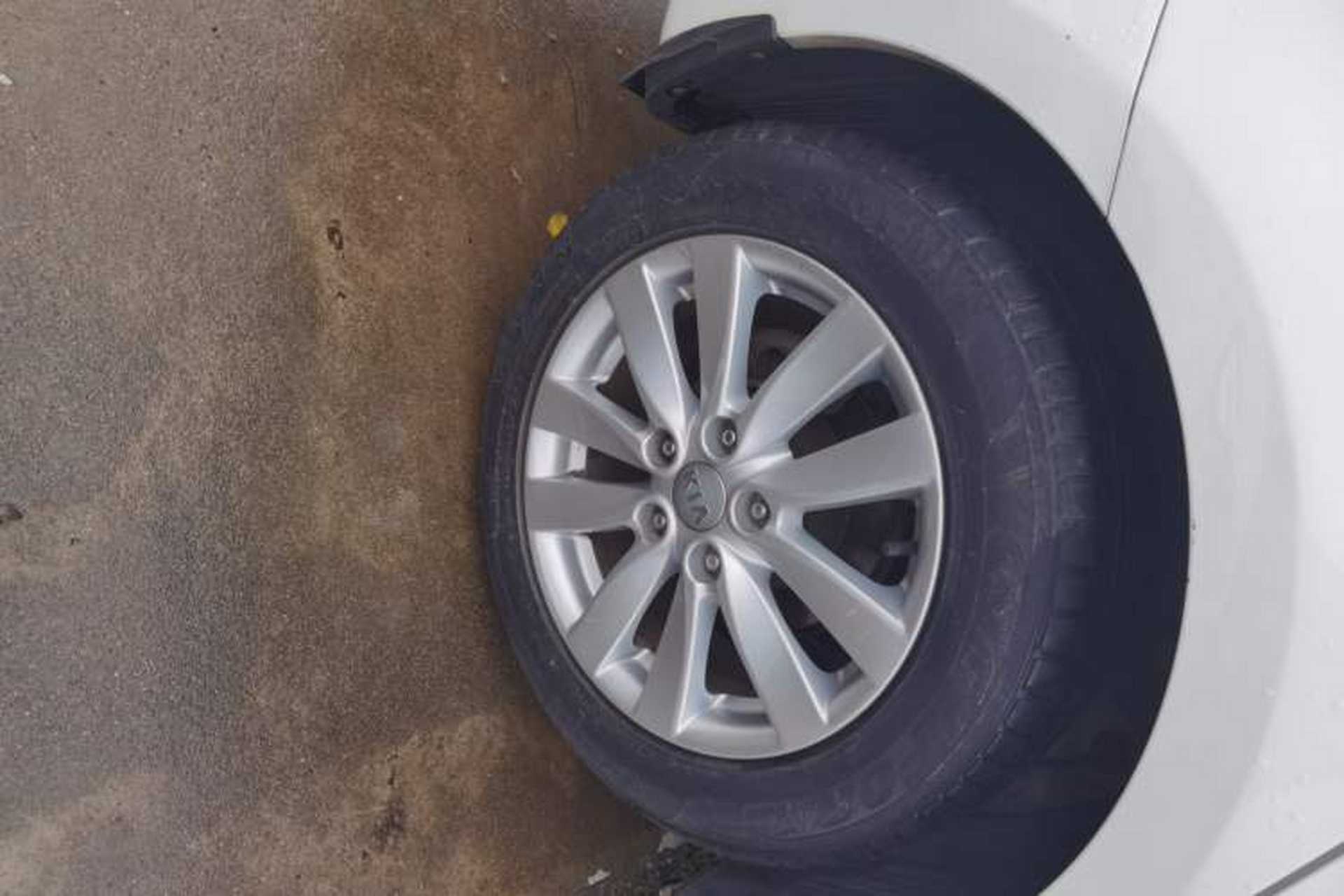 Used Kia K3 2015 1.6L Automatic GLS Exterior 8