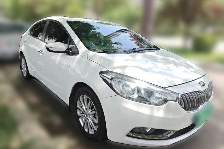 Used Kia K3 2015 1.6L Manual GLS Front Right 45 Deg