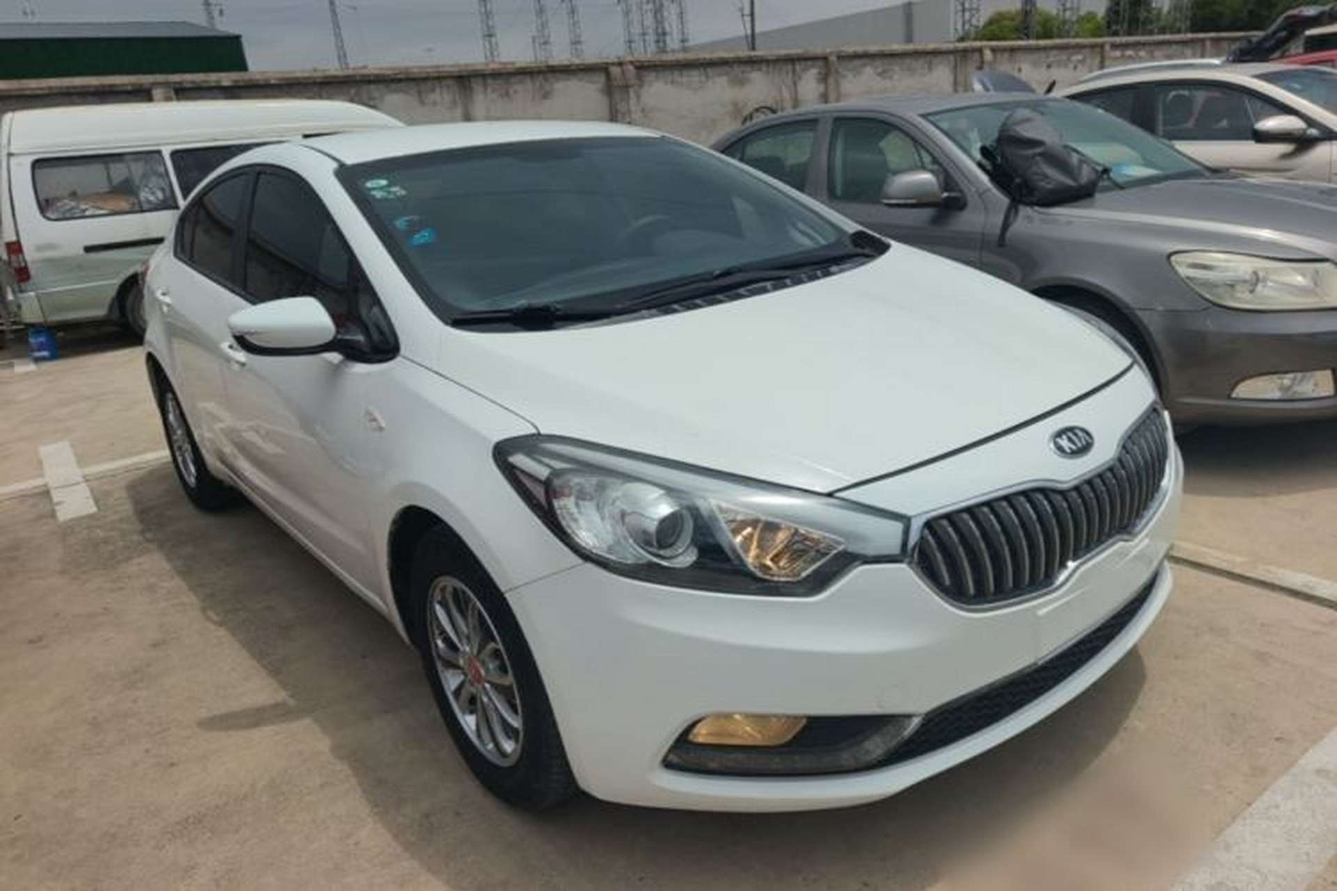 Used Kia K3 2015 1.6L Manual GL Front Right 45 Deg