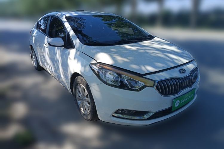 Used Kia K3 2015 1.6L Manual GL Front Right 45 Deg