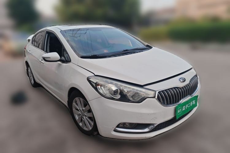Used Kia K3 2015 1.6L Automatic GLS Front Right 45 Deg