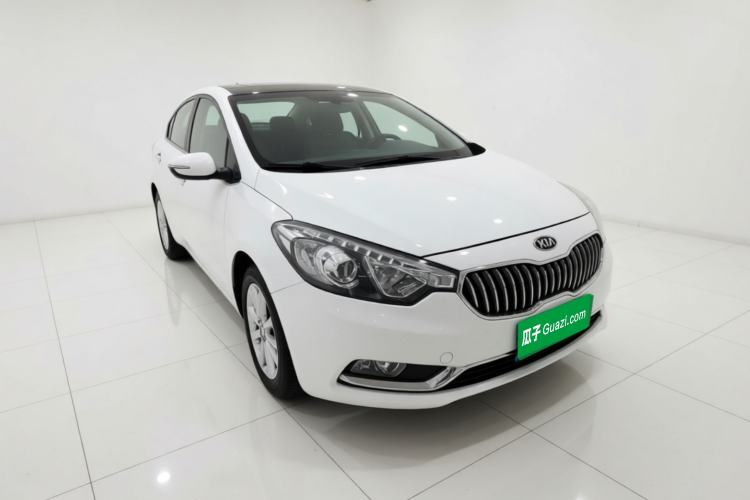 Used Kia K3 2015 1.6L Automatic GLS Front Right 45 Deg