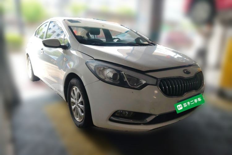 Used Kia K3 2015 1.6L Manual GL Front Right 45 Deg