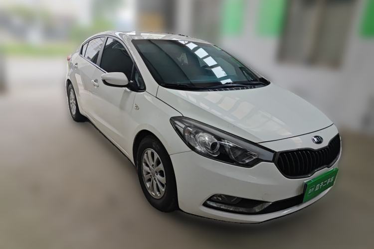 Used Kia K3 2015 1.6L Manual GL Front Right 45 Deg