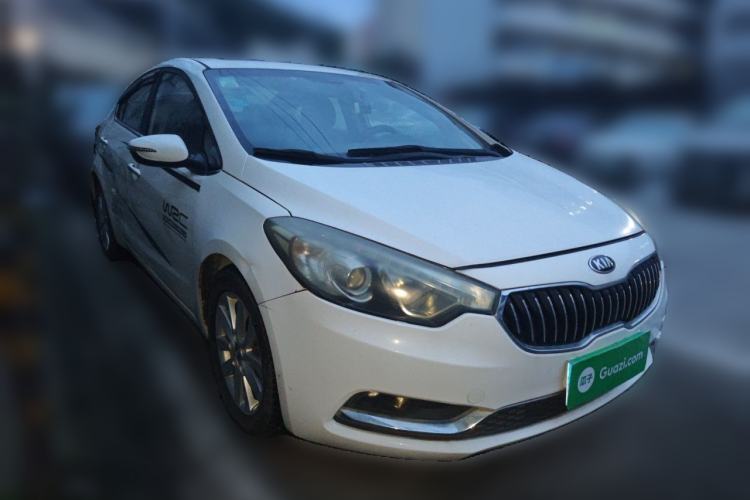 Used Kia K3 2015 1.6L Automatic GLS Front Right 45 Deg
