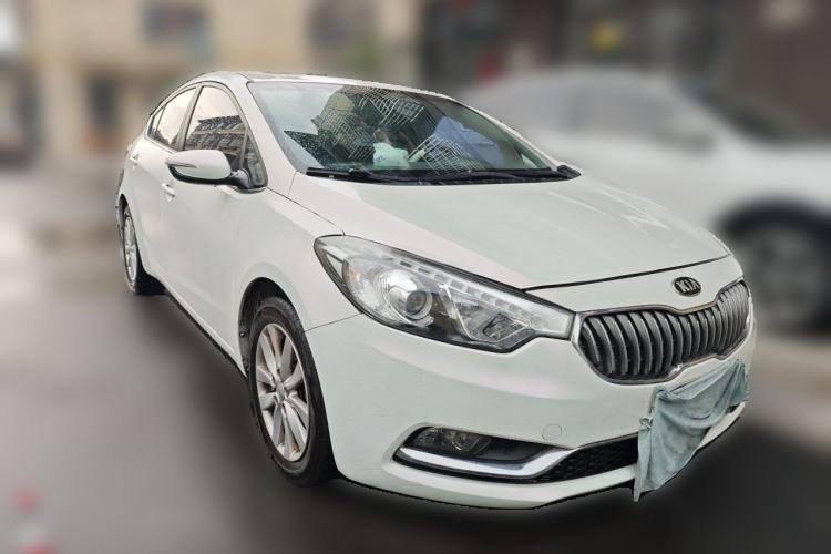 Used Kia K3 2015 1.6L Automatic GLS Front Right 45 Deg