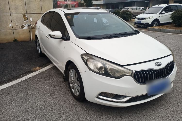 Used Kia K3 2015 1.6L Automatic GLS Front Right 45 Deg