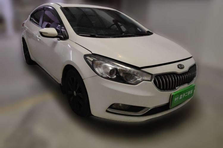 Used Kia K3 2015 1.6L Manual GLS Front Right 45 Deg