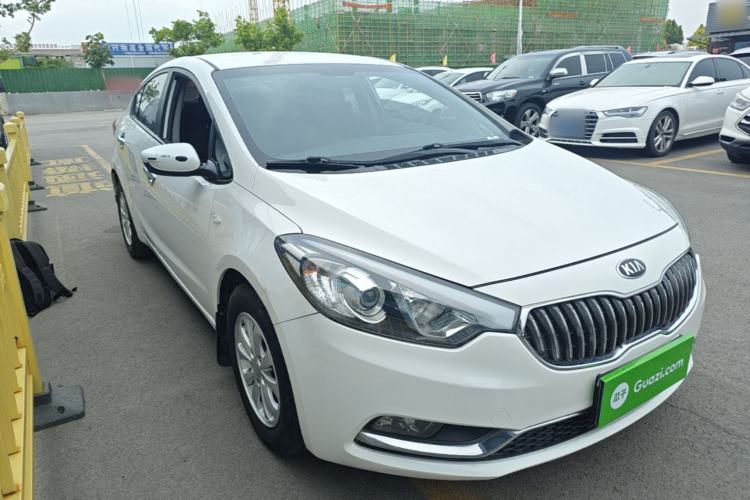 Used Kia K3 2015 1.6L Manual GL Front Right 45 Deg