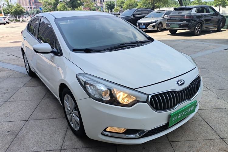 Used Kia K3 2015 1.6L Automatic GL Front Right 45 Deg