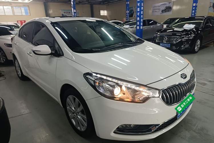 Used Kia K3 2015 1.6L Automatic DLX Front Right 45 Deg