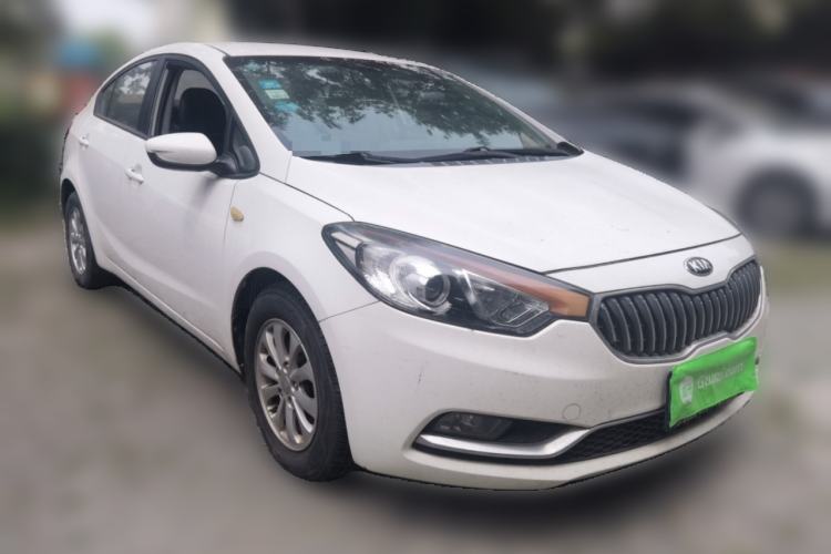Used Kia K3 2015 1.6L Manual GL Front Right 45 Deg