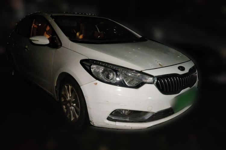 Used Kia K3 2015 1.6L Manual GLS Front Right 45 Deg