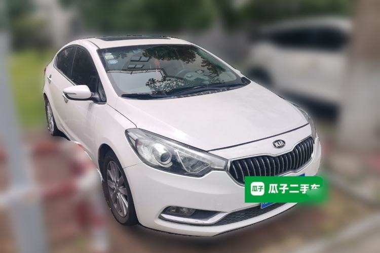 Used Kia K3 2015 1.6L Manual GLS Front Right 45 Deg