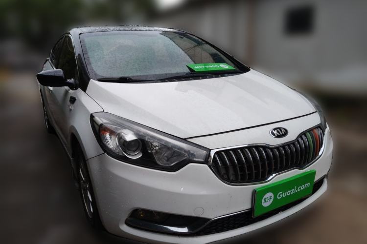Used Kia K3 2015 1.6L Manual GL Front Right 45 Deg