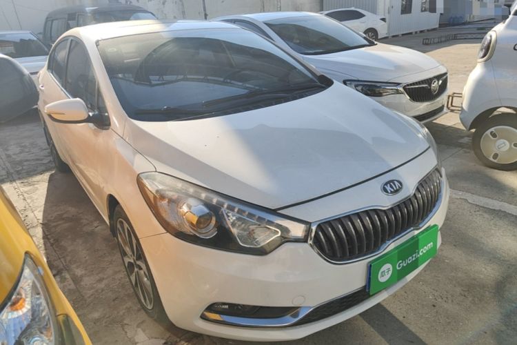 Used Kia K3 2015 1.6L Automatic GLS Front Right 45 Deg