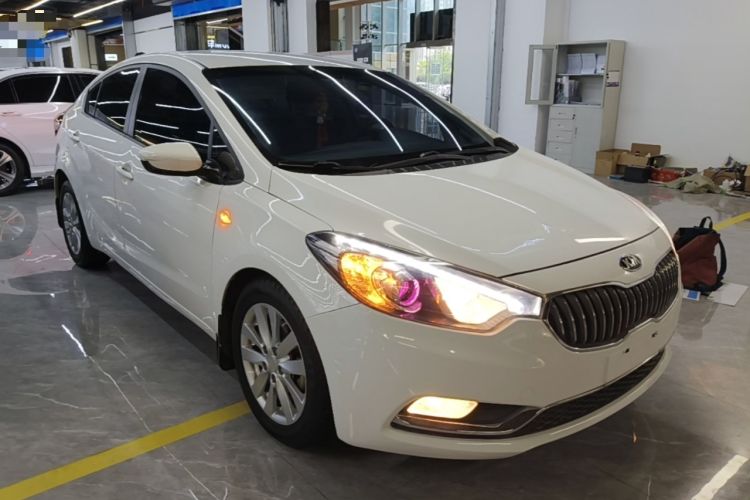 Used Kia K3 2015 1.6L Automatic GL Front Right 45 Deg