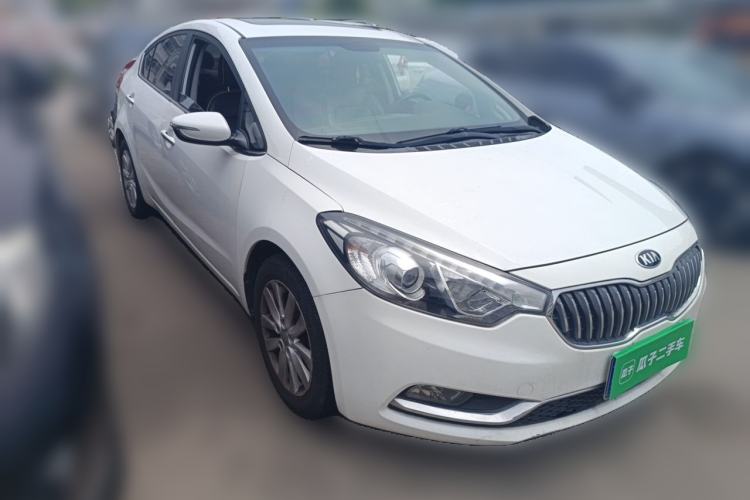 Used Kia K3 2015 1.6L Automatic GLS Front Right 45 Deg