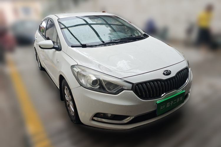 Used Kia K3 2015 1.6L Manual GL Front Right 45 Deg