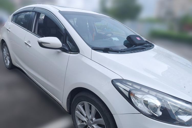 Used Kia K3 2015 1.6L Automatic GLS Front Right 45 Deg