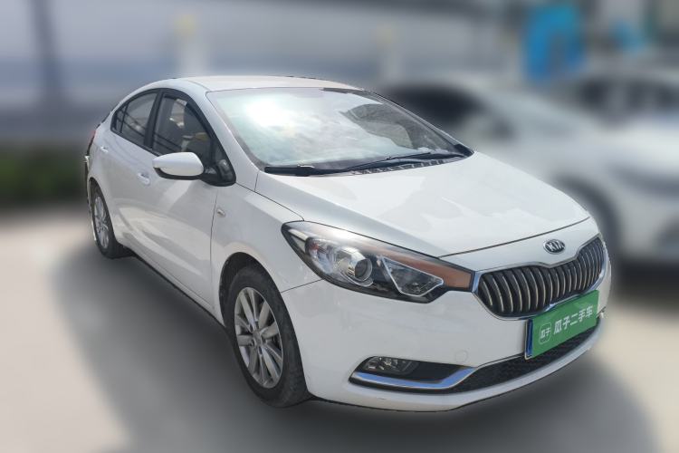 Used Kia K3 2015 1.6L Automatic GL Front Right 45 Deg