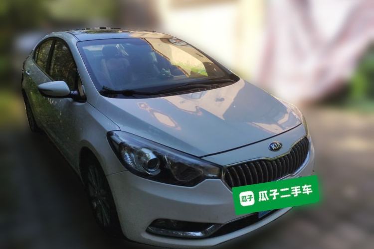 Used Kia K3 2015 1.6L Manual GLS Front Right 45 Deg