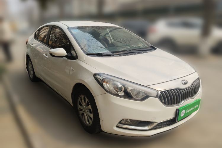 Used Kia K3 2015 1.6L Manual GL Front Right 45 Deg