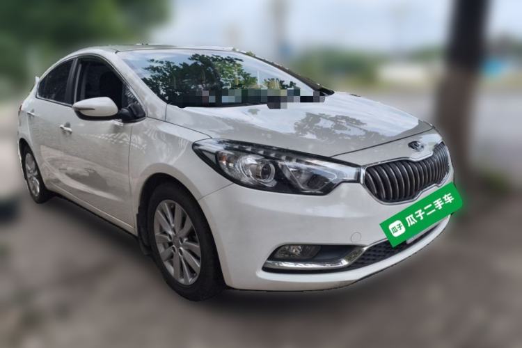 Used Kia K3 2015 1.6L Manual GLS Front Right 45 Deg