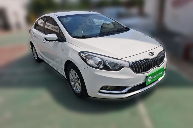 Used Kia K3 2015 1.6L Manual GL Front Right 45 Deg