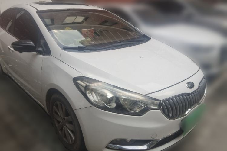 Used Kia K3 2015 1.6L Automatic DLX Front Right 45 Deg