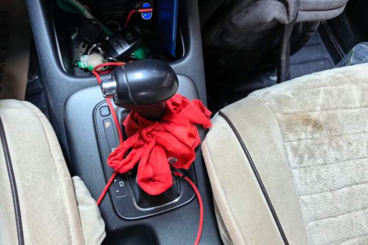 Used Kia K3 2015 1.6L Automatic GLS Gear Lever
