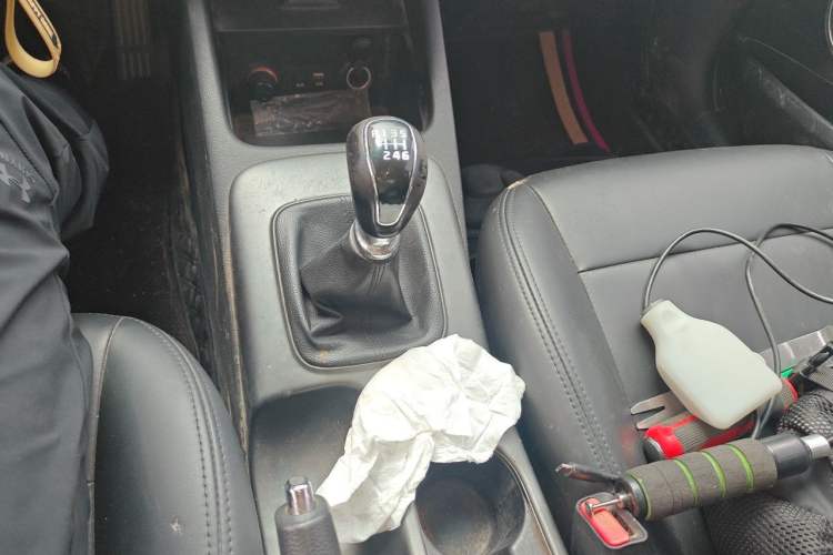 Used Kia K3 2015 1.6L Manual GLS Gear Lever
