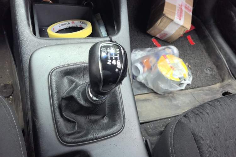 Used Kia K3 2015 1.6L Manual GLS Gear Lever