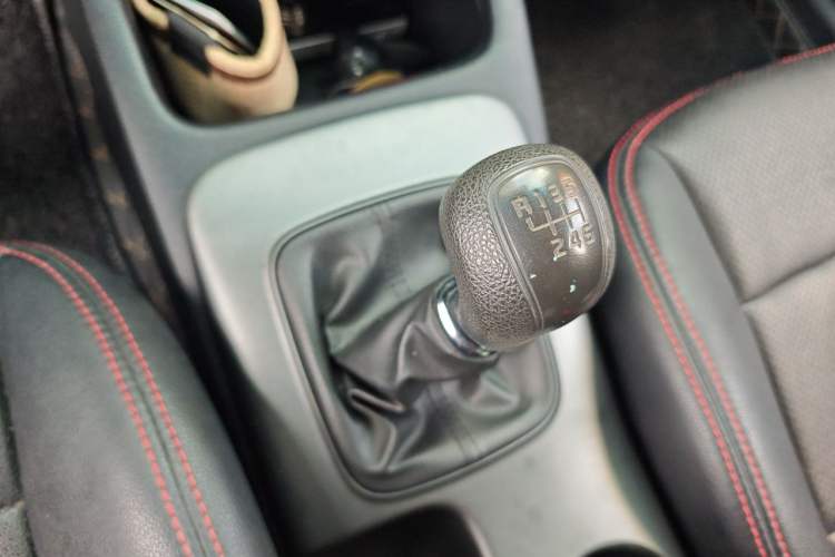 Used Kia K3 2015 1.6L Manual GL Gear Lever