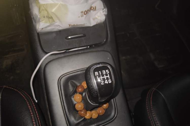 Used Kia K3 2015 1.6L Manual GLS Gear Lever