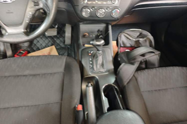 Used Kia K3 2015 1.6L Automatic GL Gear Lever