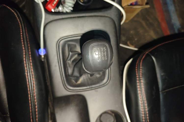 Used Kia K3 2015 1.6L Manual GL Gear Lever