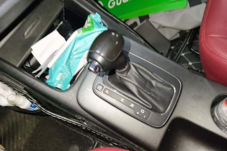 Used Kia K3 2015 1.6L Automatic GLS Gear Lever