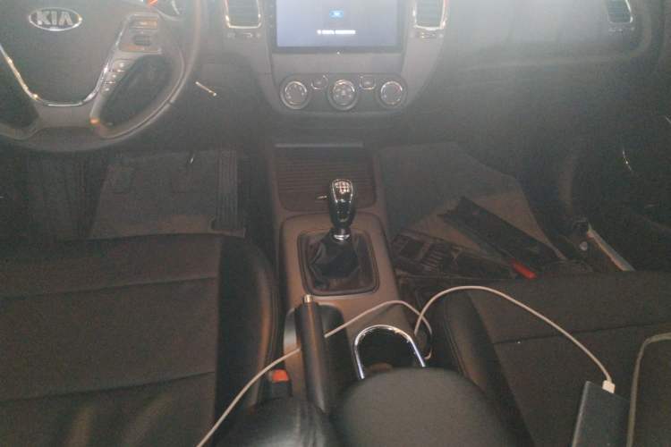Used Kia K3 2015 1.6L Manual GLS Gear Lever