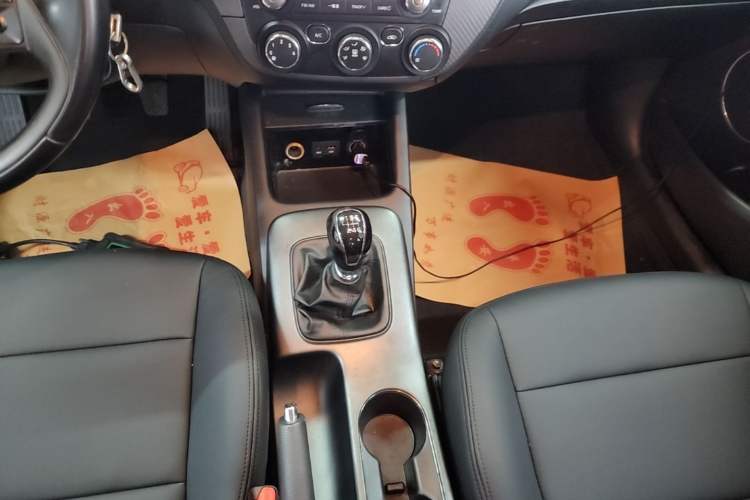 Used Kia K3 2015 1.6L Manual GLS Gear Lever